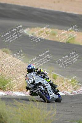 media/Jun-04-2022-WERA (Sat) [[b852bbbd55]]/Race 9 LW Twins Superbike V6 LW D Superstock/